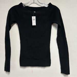 GAP Charcoal Ribbed Knit Top